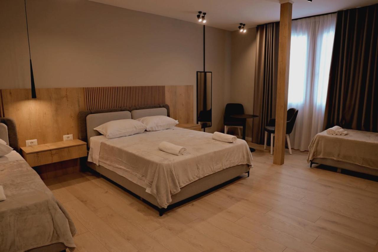 Sol Hotel Shkoder Luaran gambar