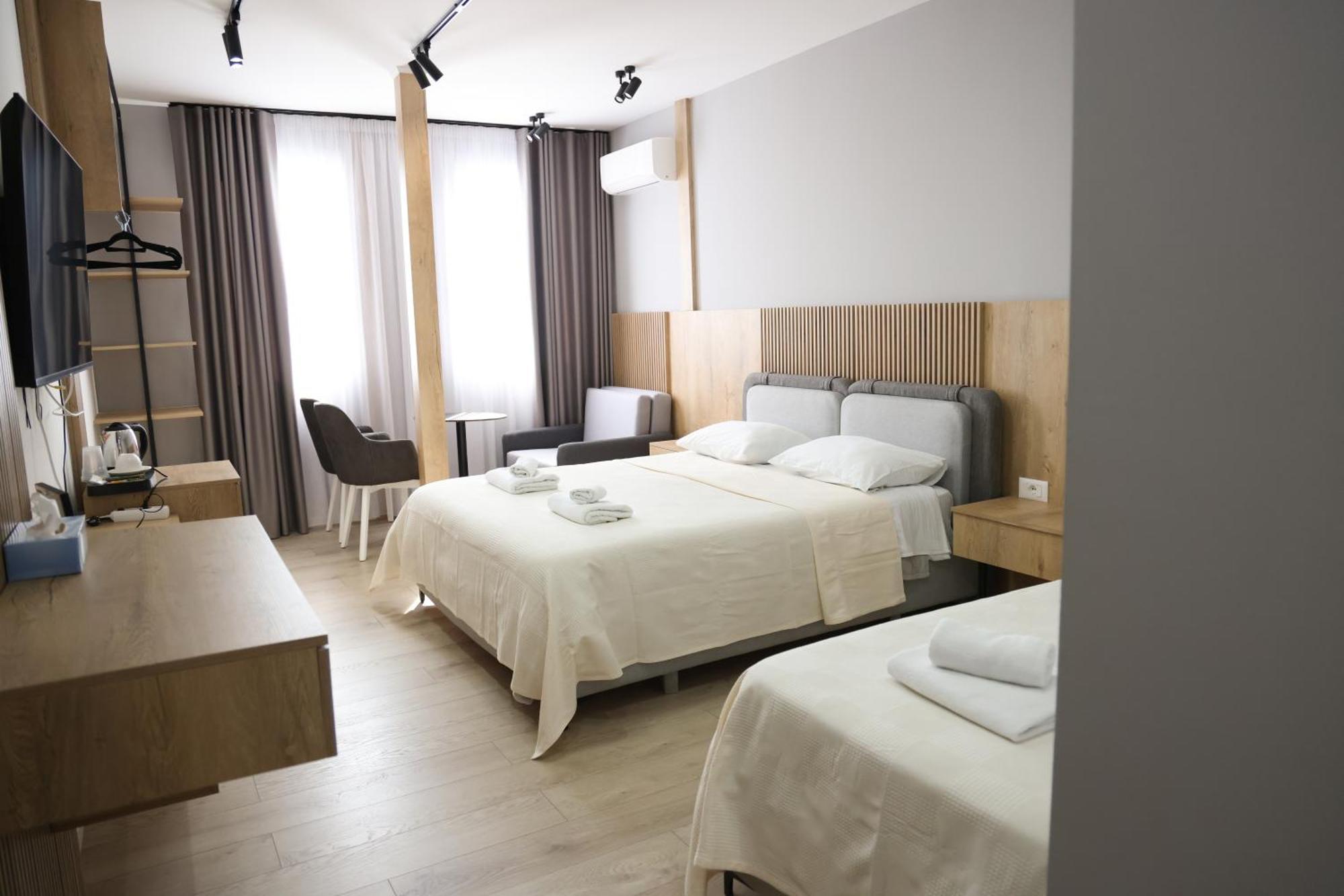 Sol Hotel Shkoder Luaran gambar