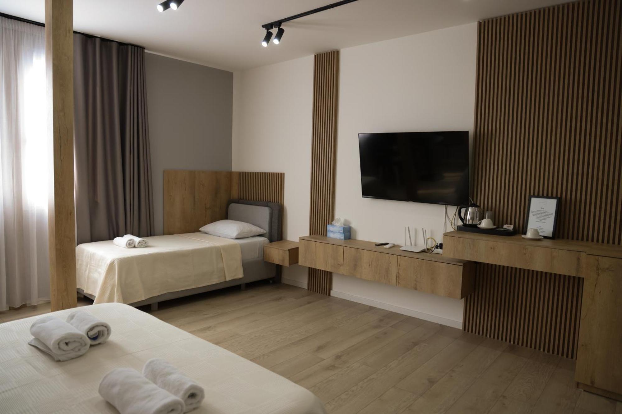 Sol Hotel Shkoder Luaran gambar